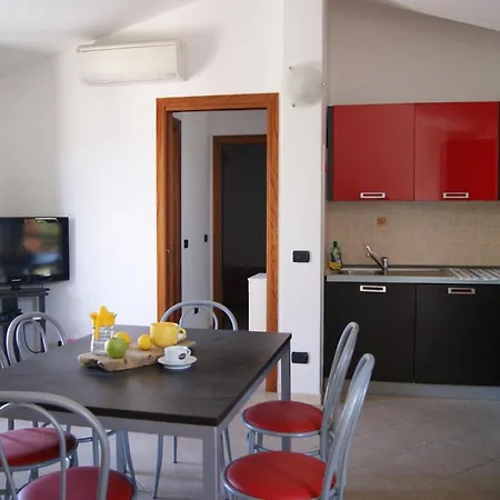 Beachfront- Sulla Villetta Indipendente Holiday home Budoni