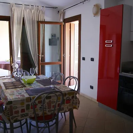 Casa vacanze Beachfront- Sulla Villetta Indipendente Budoni