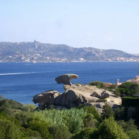 Beachfront- Sulla Villetta Indipendente * Budoni